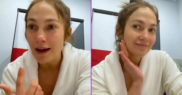 Jennifer Lopez sin maquillaje y la cara lavada cuenta su secreto para una piel lozana